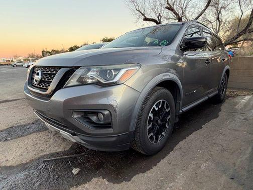 2019 Nissan Pathfinder SV