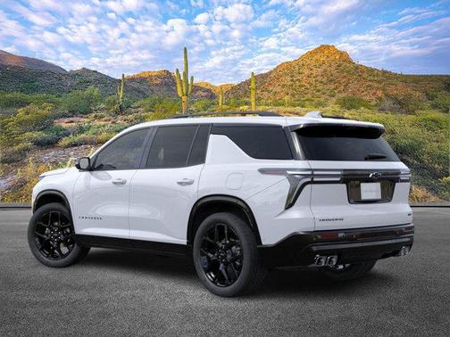 Polar White Tricoat 2026 Chevrolet Traverse RS