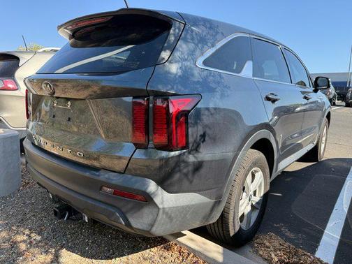 2021 Kia Sorento LX