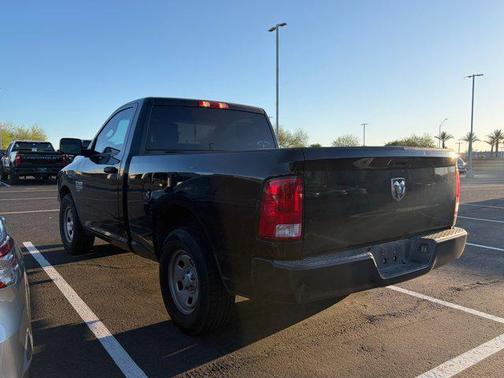 Diamond Black Crystal Pearlcoat 2021 RAM 1500 Tradesman