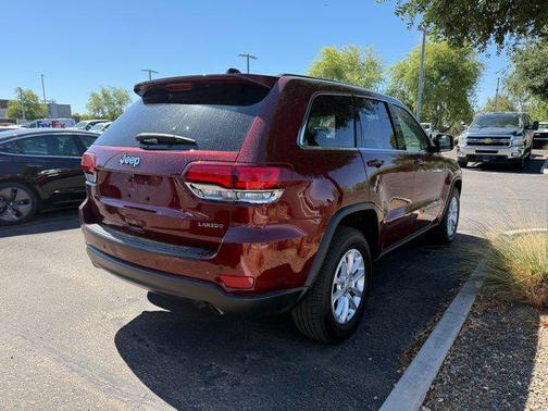 2022 Jeep Grand Cherokee Laredo