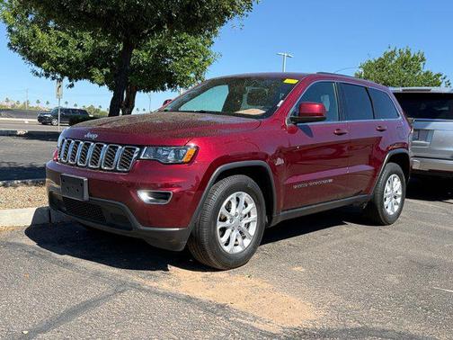 2022 Jeep Grand Cherokee Laredo