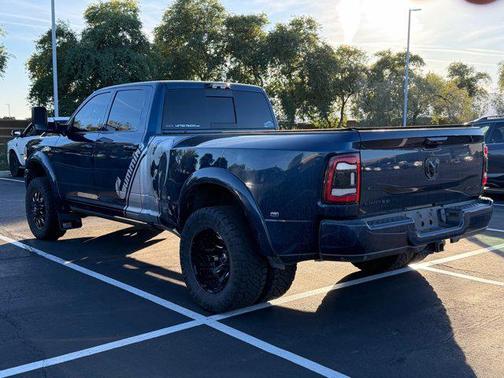2021 RAM 3500 Limited Crew Cab 4x4 8' Box
