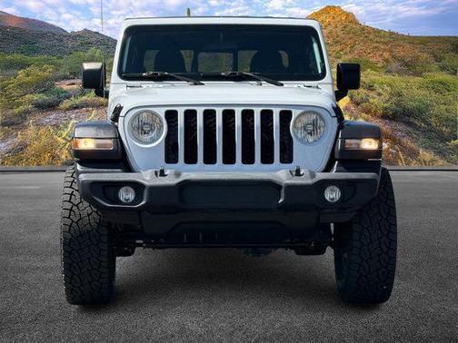 Bright White Clearcoat 2020 Jeep Gladiator Sport S