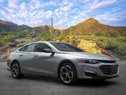 Sterling Gray Metallic 2024 Chevrolet Malibu FWD 1LT