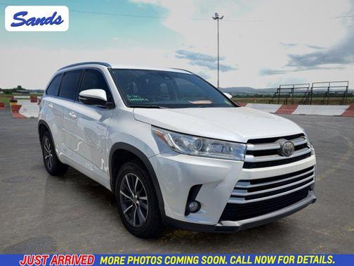 Blizzard Pearl 2018 Toyota Highlander XLE