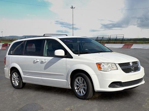 Bright White Clearcoat 2015 Dodge Grand Caravan SXT