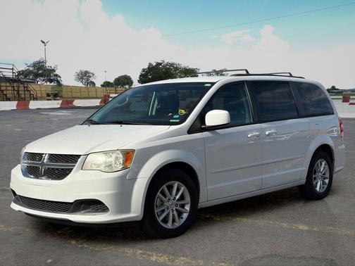 Bright White Clearcoat 2015 Dodge Grand Caravan SXT