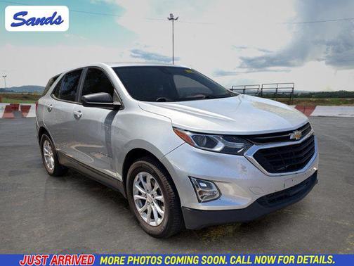 Silver Ice Metallic 2021 Chevrolet Equinox LS