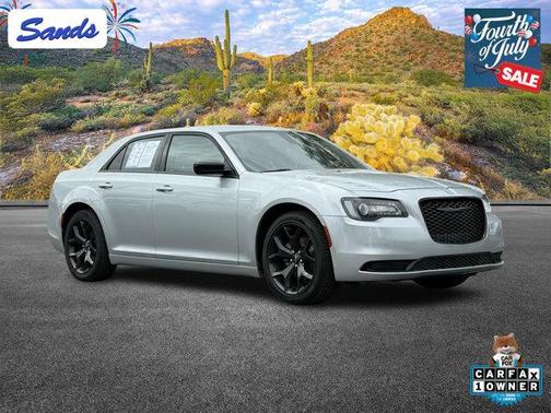 2022 Chrysler 300 Touring