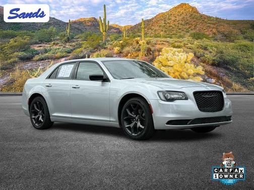 2022 Chrysler 300 Touring