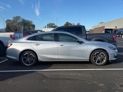 2021 Chevrolet Malibu FWD LT