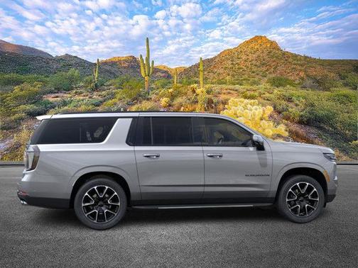 2025 Chevrolet Suburban RST