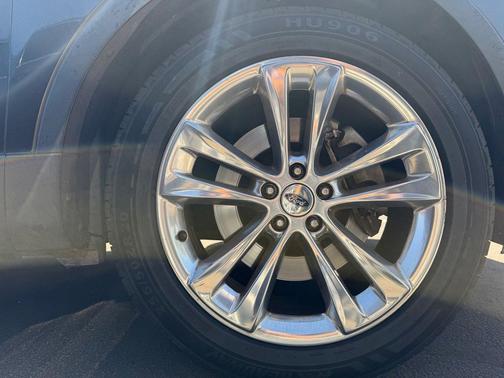 Magnetic Metallic 2018 Ford Explorer Limited