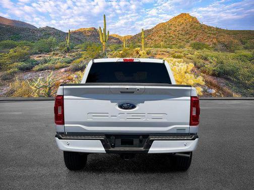 Oxford White 2021 Ford F-150 XLT