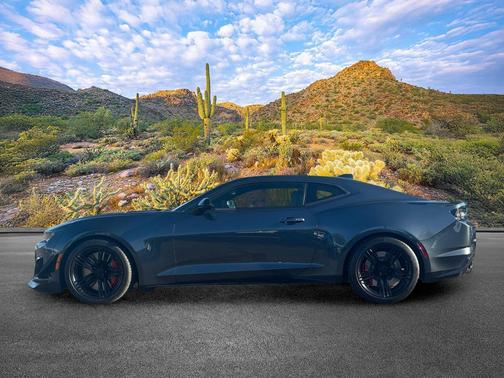 Shadow Gray Metallic 2023 Chevrolet Camaro ZL1