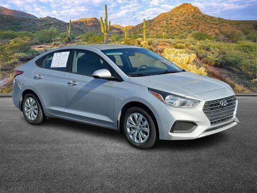 2022 Hyundai Accent SE
