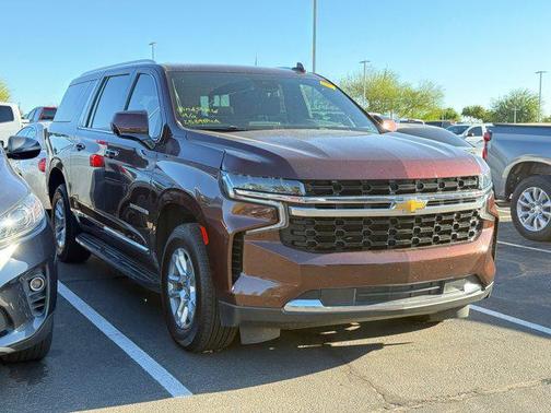 2023 Chevrolet Suburban LS