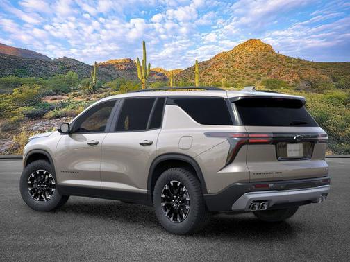 Sandstone Gray 2026 Chevrolet Traverse AWD Z71