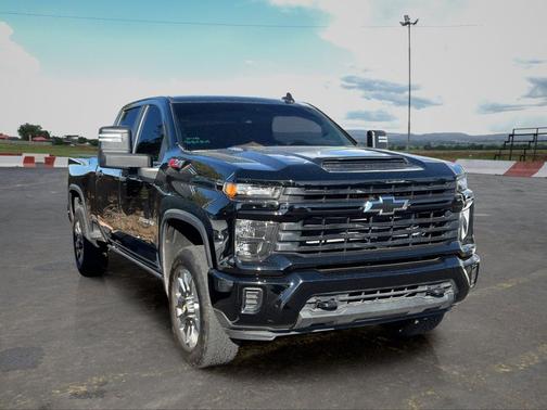 Black 2025 Chevrolet Silverado 2500 Custom