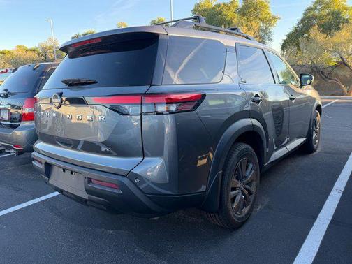 2022 Nissan Pathfinder SV 2WD