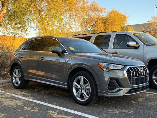 2021 Audi Q3 45 S line Premium