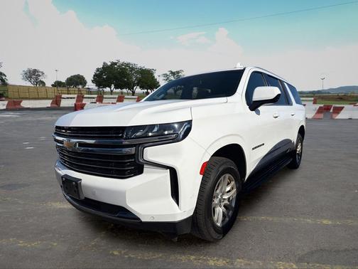 Summit White 2022 Chevrolet Suburban LT