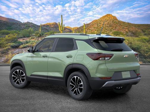 Cacti Green 2026 Chevrolet Trailblazer LT