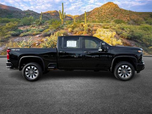2024 Chevrolet Silverado 2500 Custom