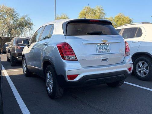 Silver Ice Metallic 2021 Chevrolet Trax LS