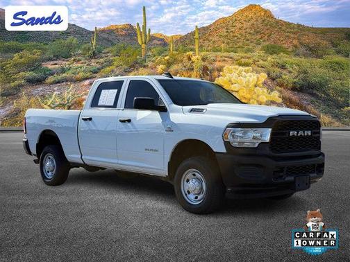 2022 RAM 2500 Tradesman Crew Cab 4x4 6'4' Box