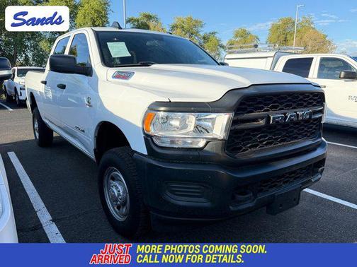 2022 RAM 2500 Tradesman Crew Cab 4x4 6'4' Box