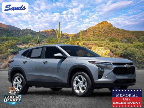 Sterling Gray Metallic 2025 Chevrolet Trax LS