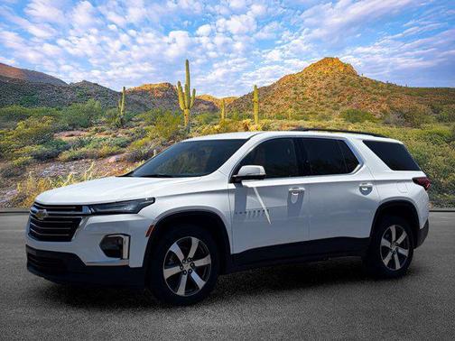 Summit White 2023 Chevrolet Traverse LT Leather