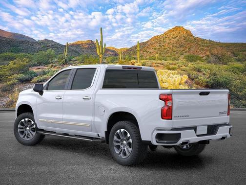 Polar White Tricoat 2026 Chevrolet Silverado 1500 High Country
