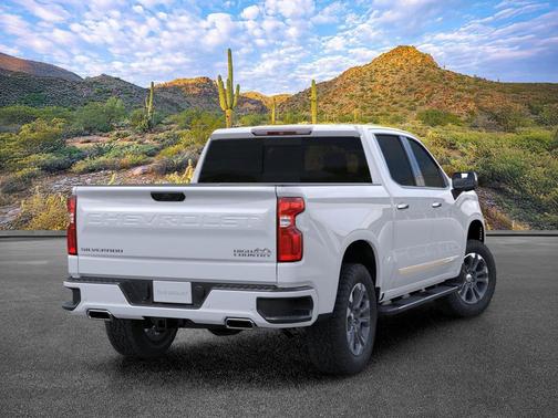 Polar White Tricoat 2026 Chevrolet Silverado 1500 High Country