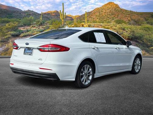 2020 Ford Fusion Hybrid SE