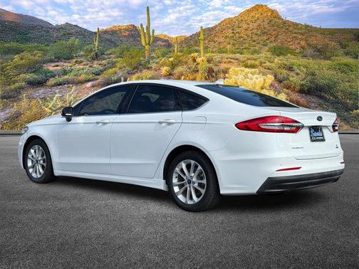 2020 Ford Fusion Hybrid SE