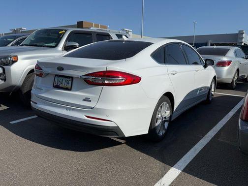 2020 Ford Fusion Hybrid SE
