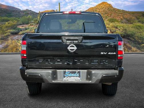 2022 Nissan Frontier SV