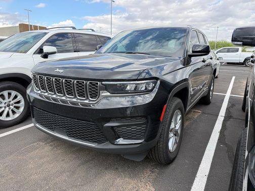 2024 Jeep Grand Cherokee Laredo