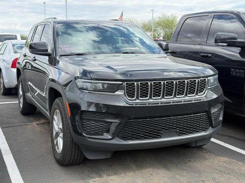 2024 Jeep Grand Cherokee Laredo