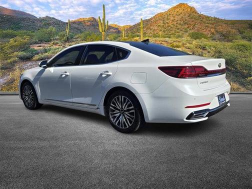 2020 Kia Cadenza Technology
