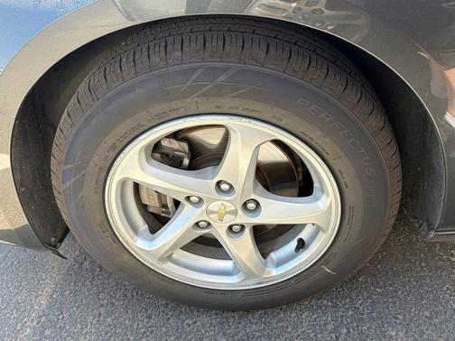 Nightfall Gray Metallic 2018 Chevrolet Malibu 1LS