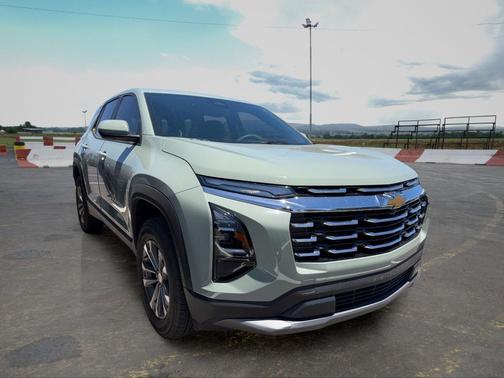 Cacti Green 2026 Chevrolet Equinox 1LT
