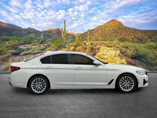 Alpine White 2021 BMW 530 530i