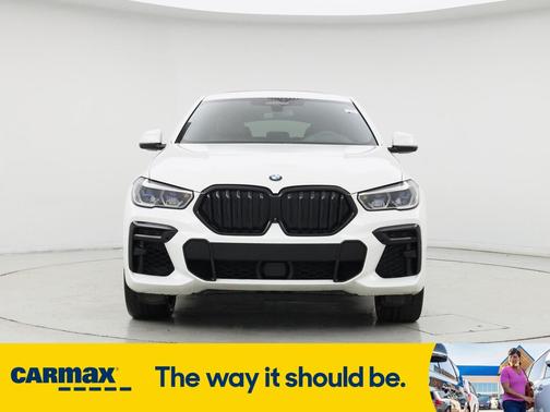 2022 BMW X6 M50i