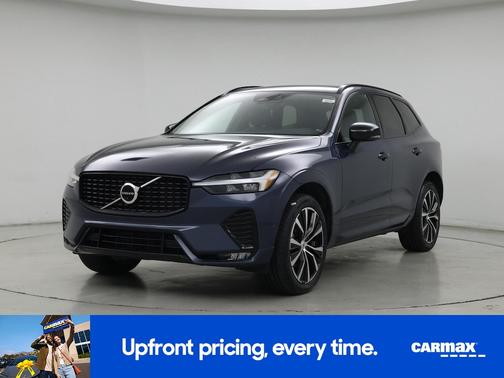 2023 Volvo XC60 B5 Plus Dark Theme