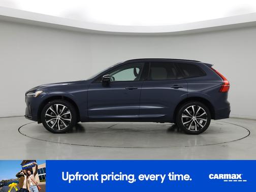 2023 Volvo XC60 B5 Plus Dark Theme