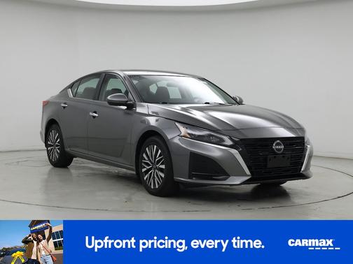 2023 Nissan Altima SV